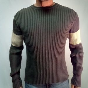 GAP muscle fit sweater slimming Medium